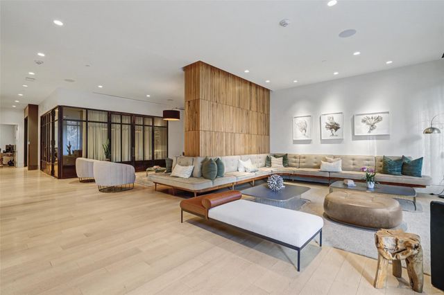 501 West Ave 1604, Austin, TX 78701