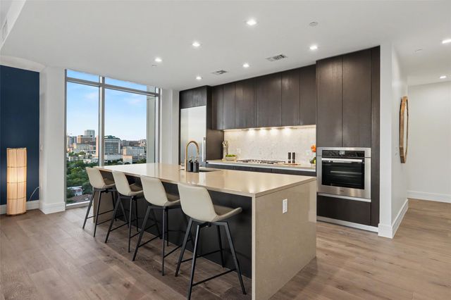 501 West Ave 1604, Austin, TX 78701