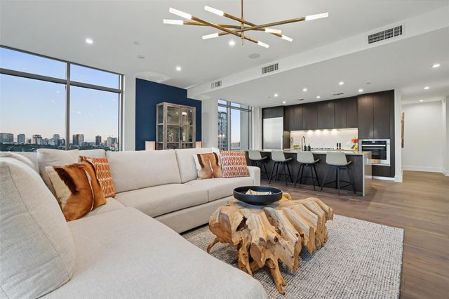 501 West Ave 1604, Austin, TX 78701