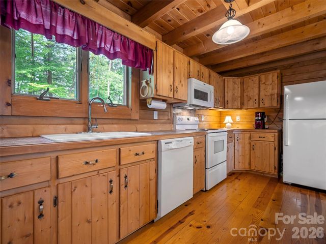 916 Fire Tower Road, Bostic, NC 28018