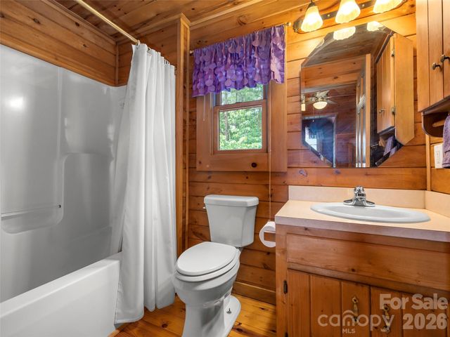 916 Fire Tower Road, Bostic, NC 28018