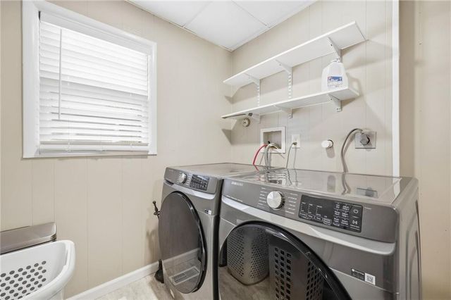 804 S Brentwood Street, Olathe, KS 66061