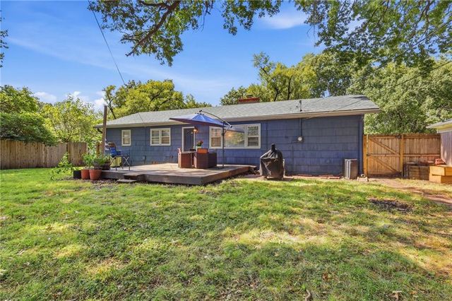 804 S Brentwood Street, Olathe, KS 66061