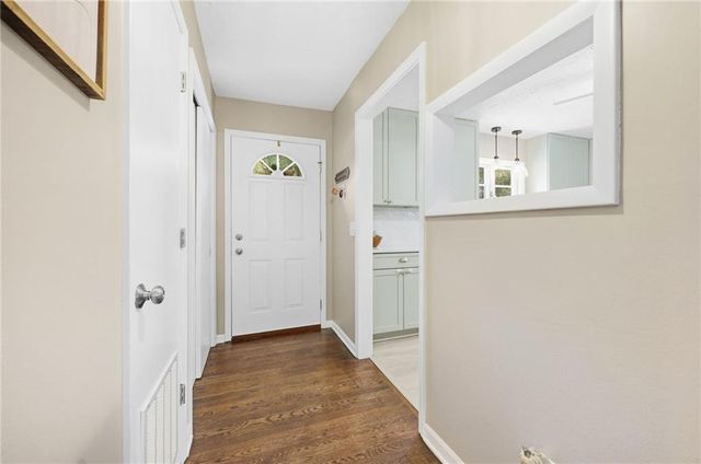 804 S Brentwood Street, Olathe, KS 66061