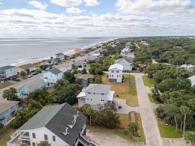 306 Sea View Lane, Edisto Beach, SC 29438