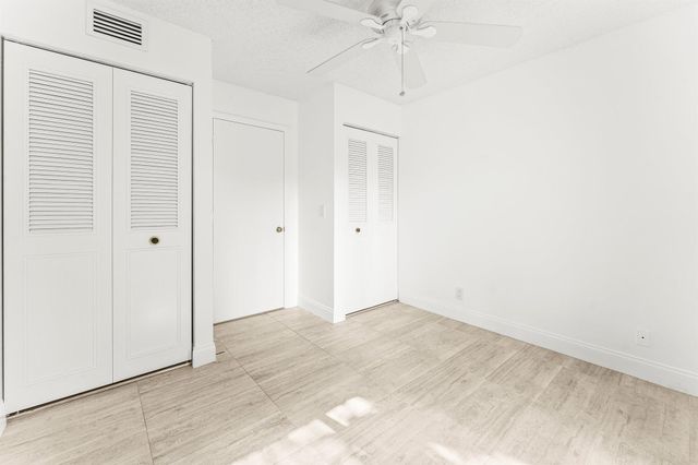 1117 Green Pine Boulevard D2, West Palm Beach, FL 33409