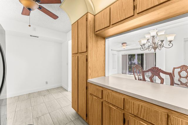 1117 Green Pine Boulevard D2, West Palm Beach, FL 33409