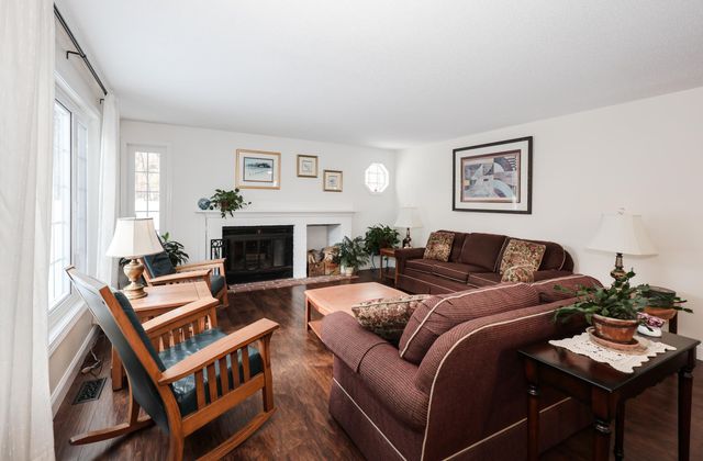 152 Straw Hill Road, Manchester, NH 03104