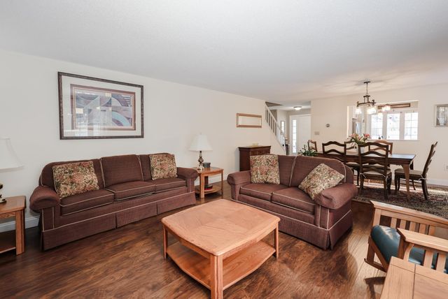 152 Straw Hill Road, Manchester, NH 03104