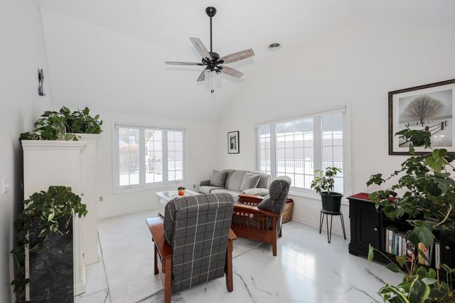 152 Straw Hill Road, Manchester, NH 03104