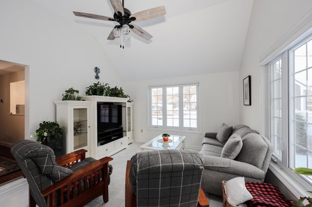 152 Straw Hill Road, Manchester, NH 03104