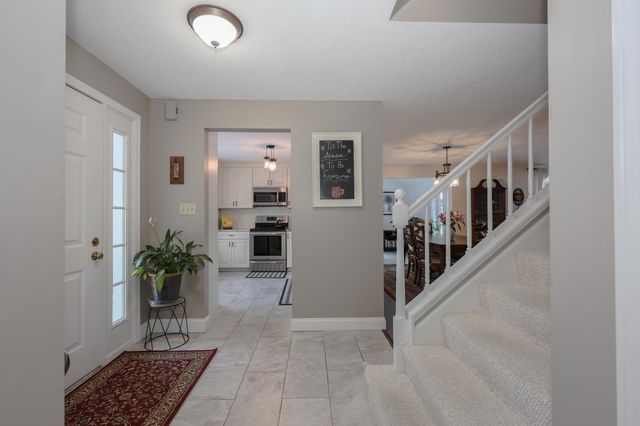 152 Straw Hill Road, Manchester, NH 03104