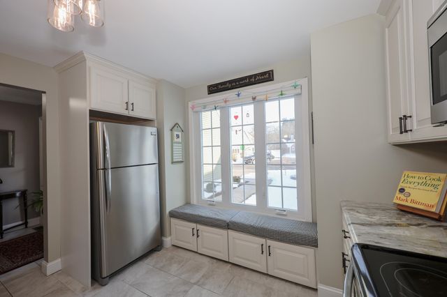 152 Straw Hill Road, Manchester, NH 03104