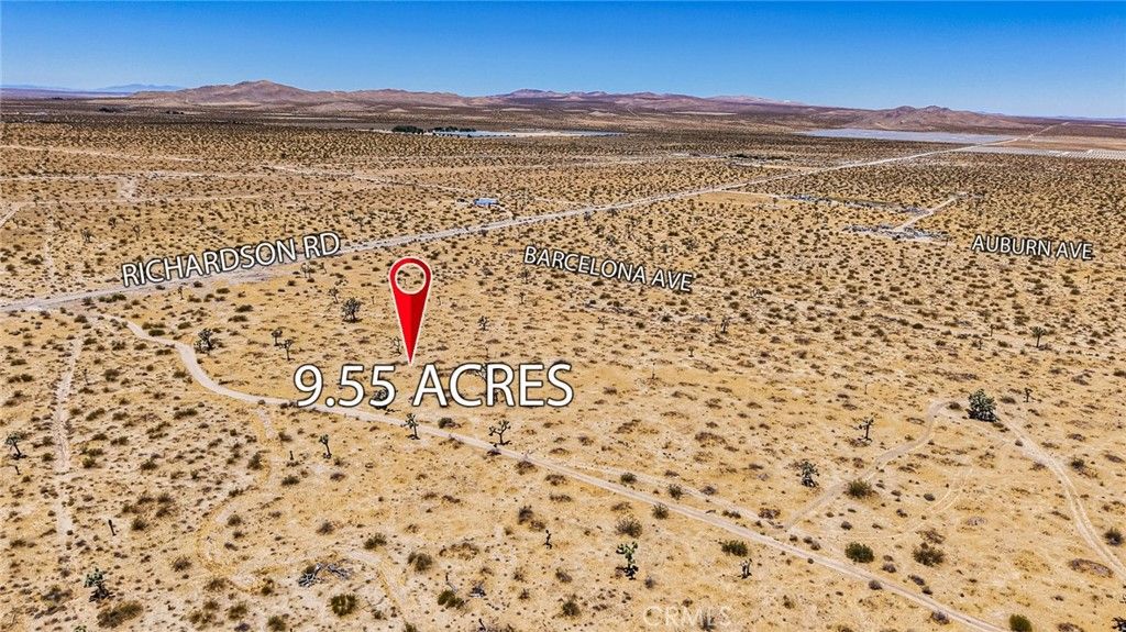 Image 12 of property listing at 18823 Richardson Road, Adelanto, CA 92301