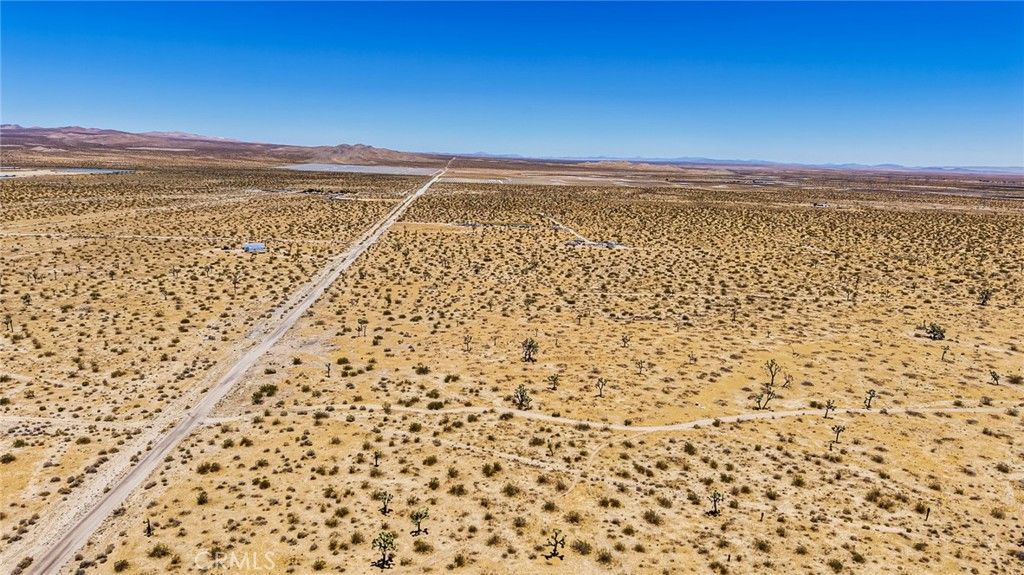 Image 15 of property listing at 18823 Richardson Road, Adelanto, CA 92301