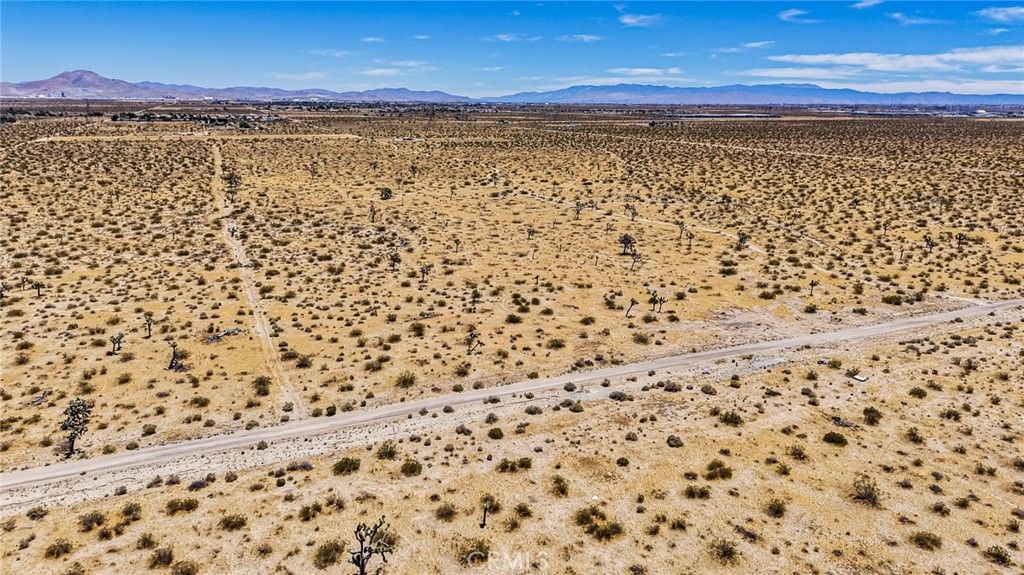 Image 22 of property listing at 18823 Richardson Road, Adelanto, CA 92301
