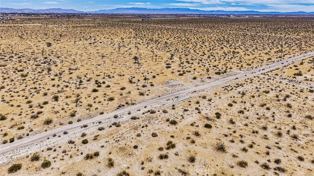 Image 23 of property listing at 18823 Richardson Road, Adelanto, CA 92301