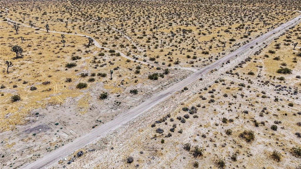 Image 24 of property listing at 18823 Richardson Road, Adelanto, CA 92301