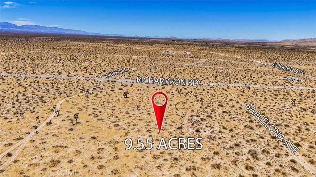 Image 7 of property listing at 18823 Richardson Road, Adelanto, CA 92301
