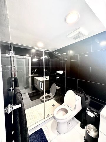 100 Lincoln Rd 1404, Miami Beach, FL 33139