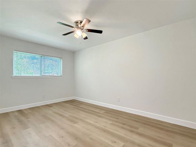 1016 E Walker Street 7, League City, TX 77573