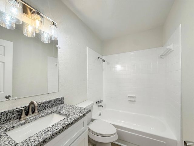 1016 E Walker Street 7, League City, TX 77573
