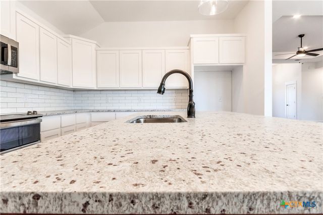 8501 James Herring's Way, Killeen, TX 76542