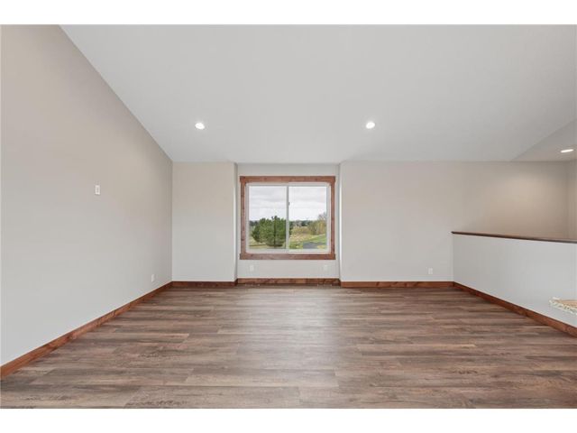 222 Eagle Ridge Drive, Roberts, WI 54023