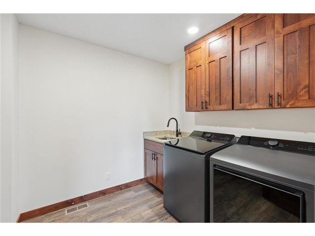 222 Eagle Ridge Drive, Roberts, WI 54023