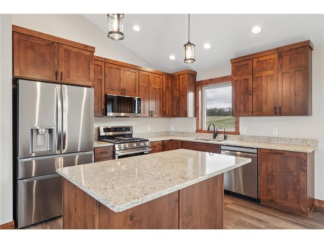 222 Eagle Ridge Drive, Roberts, WI 54023