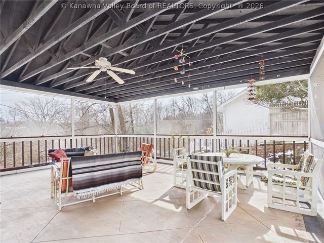 1200 Henry Road, South Charleston, WV 25303