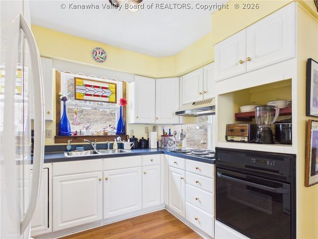 1200 Henry Road, South Charleston, WV 25303