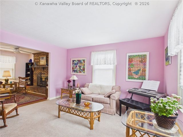 1200 Henry Road, South Charleston, WV 25303