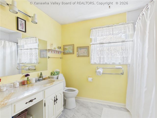 1200 Henry Road, South Charleston, WV 25303