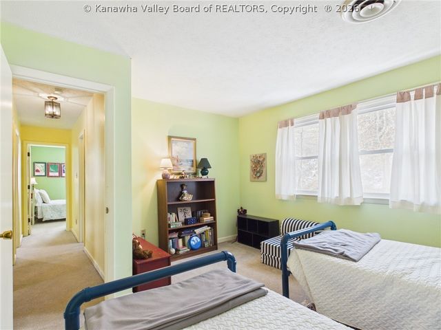 1200 Henry Road, South Charleston, WV 25303