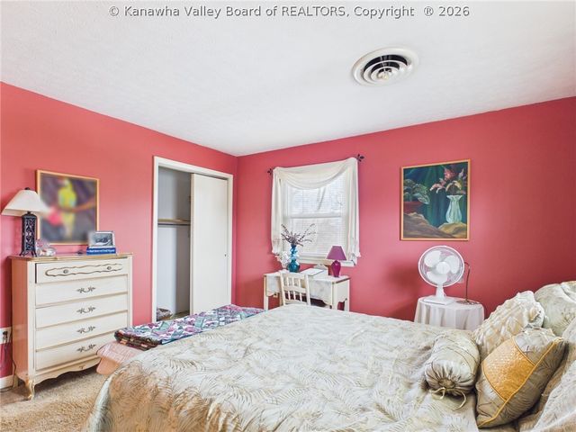 1200 Henry Road, South Charleston, WV 25303