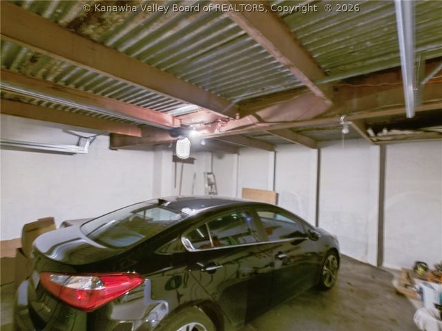 1200 Henry Road, South Charleston, WV 25303