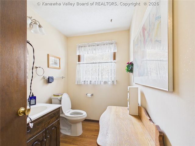 1200 Henry Road, South Charleston, WV 25303