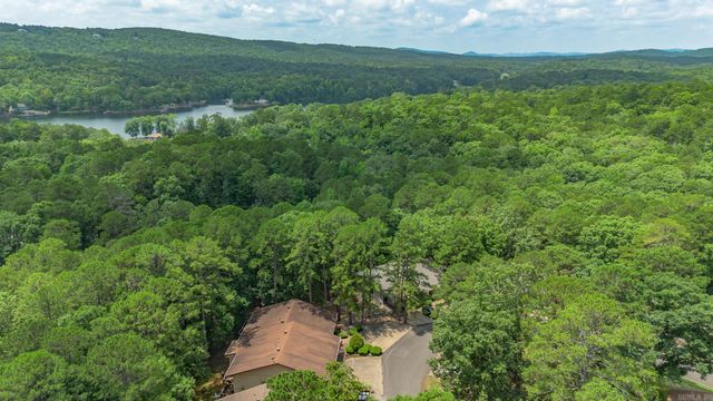 43 Halcon Place, Hot Springs Village, AR 71909