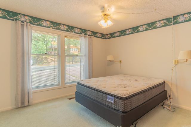 43 Halcon Place, Hot Springs Village, AR 71909