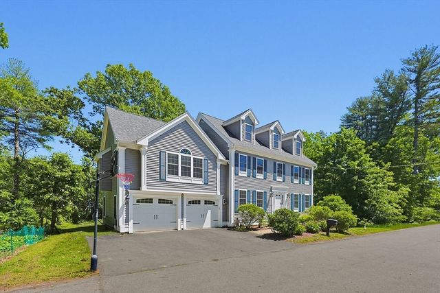 5 Courtney Ln, Andover, MA 01810
