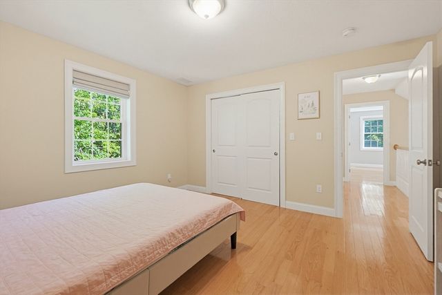 5 Courtney Ln, Andover, MA 01810