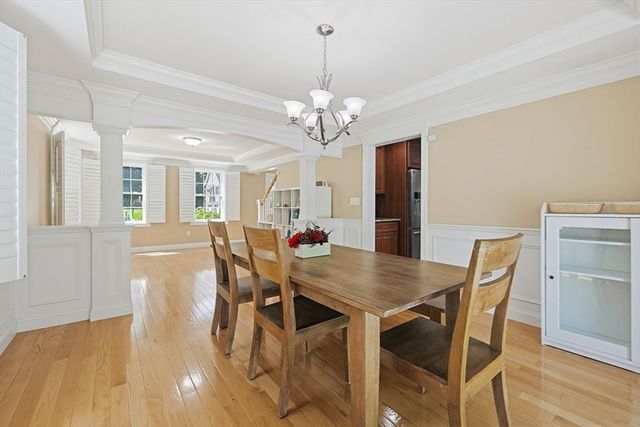 5 Courtney Ln, Andover, MA 01810