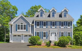 5 Courtney Ln, Andover, MA 01810