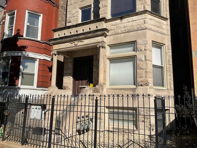 4839 S Vincennes Avenue 1, Chicago, IL 60615