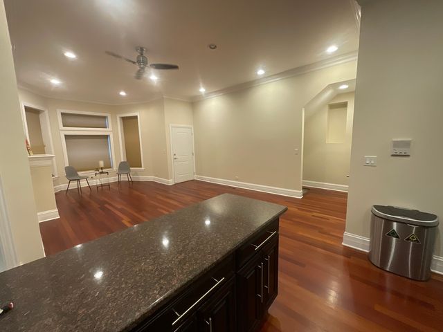 4839 S Vincennes Avenue 1, Chicago, IL 60615
