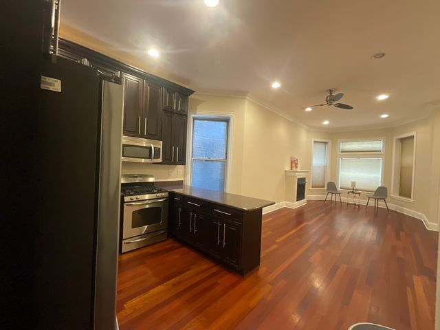 4839 S Vincennes Avenue 1, Chicago, IL 60615