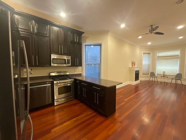 4839 S Vincennes Avenue 1, Chicago, IL 60615