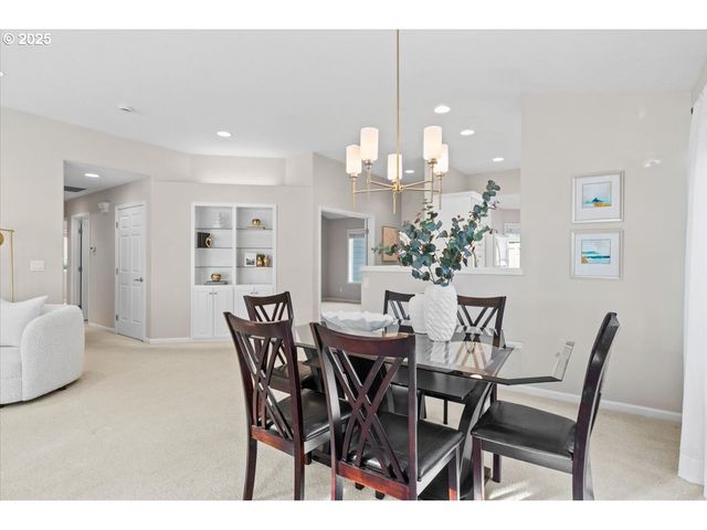 374 CIMARRON Ct Se, Salem, OR 97306