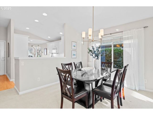 374 CIMARRON Ct Se, Salem, OR 97306